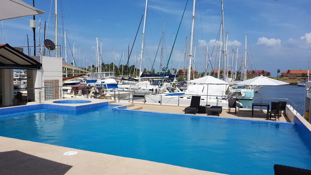 Marina Hotel at Shelter Bay Colón Exterior foto
